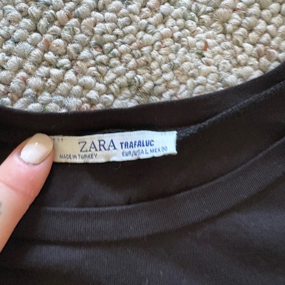 Zara Black Tee with Camouflage Accent Pocket - Picture 3 of 3